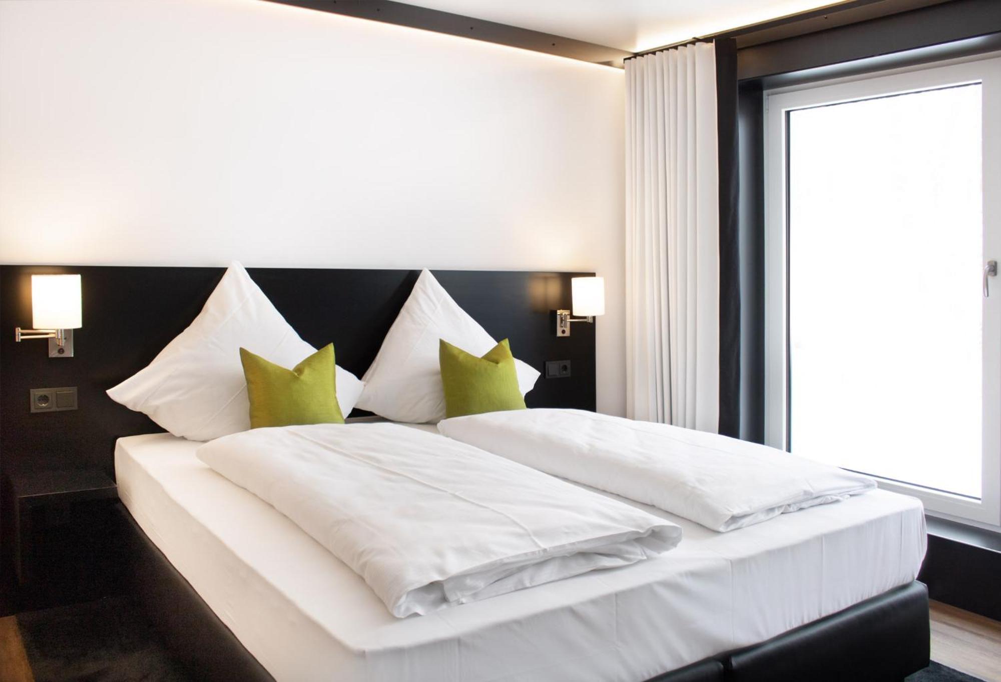 Slue Hotel By Wmm Hotels Шлюхтерн Экстерьер фото